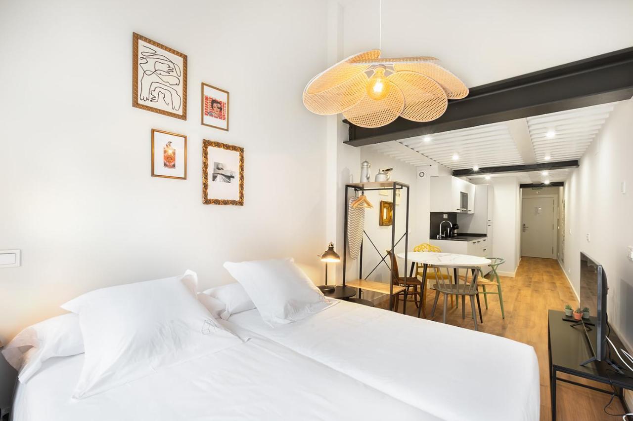Okako Apartments Tudela Bagian luar foto