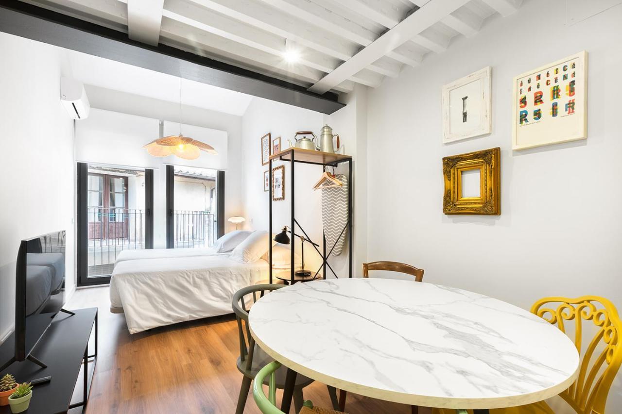 Okako Apartments Tudela Bagian luar foto