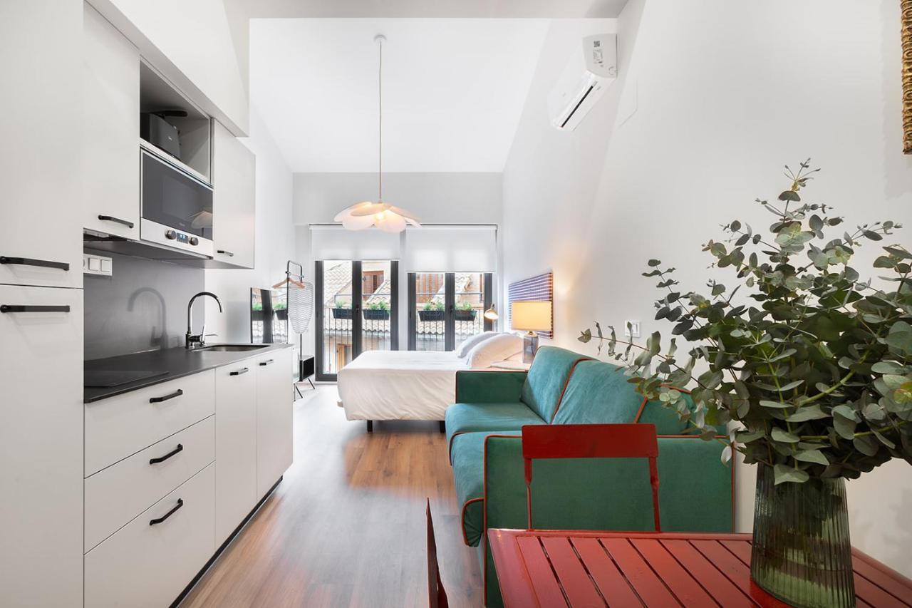 Okako Apartments Tudela Bagian luar foto